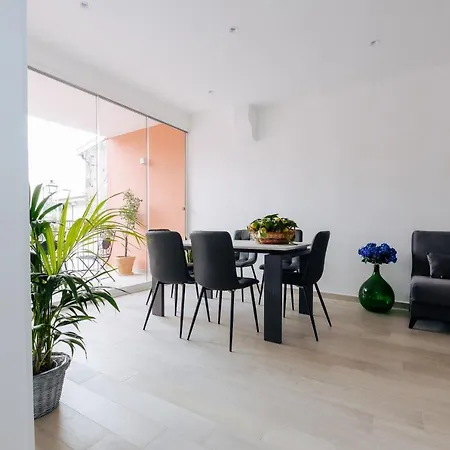 Сasa de vacaciones Maison Lorelle - De Vivo Realty *