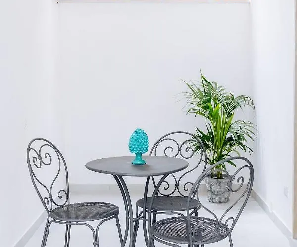 Дом отдыха Maison Lorelle - De Vivo Realty *