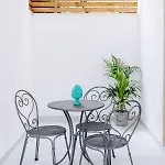 Vakantiehuis Maison Lorelle - De Vivo Realty *