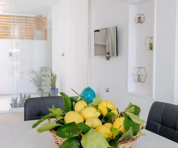 Maison Lorelle - De Vivo Realty Tatil Evi