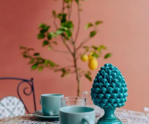 Maison Lorelle - De Vivo Realty Tatil Evi *